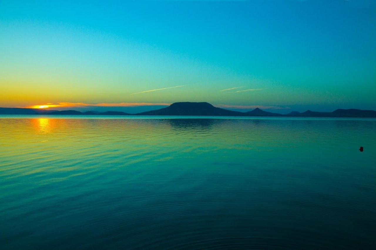 Pearl Home Balatonboglár Buitenkant foto