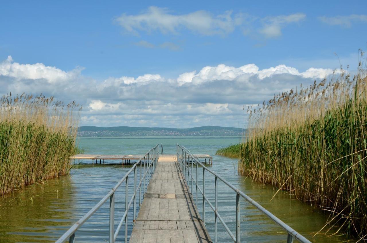 Pearl Home Balatonboglár Buitenkant foto