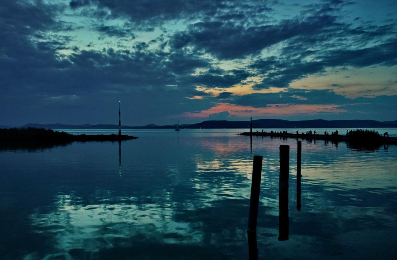 Pearl Home Balatonboglár Buitenkant foto